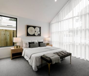 Modern Designer Home – Light, Style & Comfort Combined - Photo 1