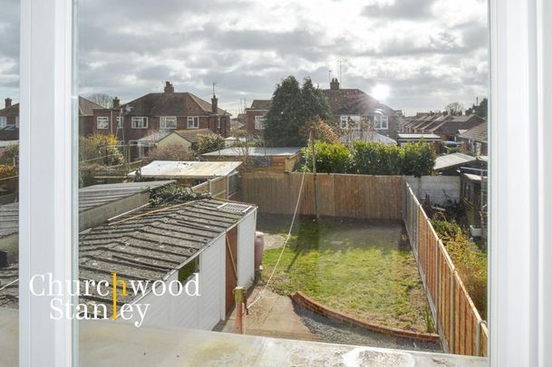 3 bedroom semi-detached house to rent - Photo 1
