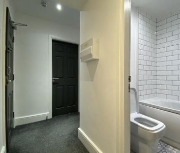 3 bedroom flat to rent - Photo 1