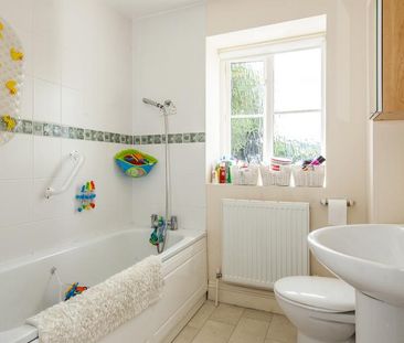 2 bedroom detached house to rent - Photo 2