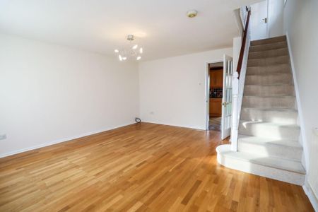 3 bedroom link detached house to rent - Photo 2