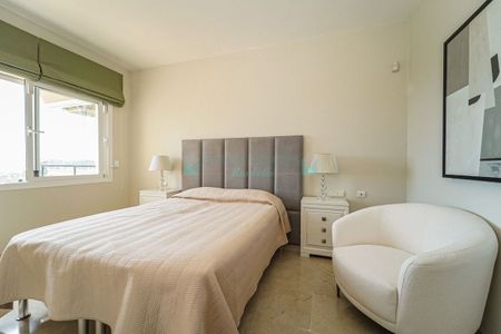 Apartment for rent in Elviria, Marbella East - Photo 5