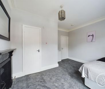 Hillcrest View, Chapeltown - Photo 5