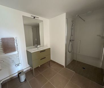 T3 meublé neuf avec parking, cellier et jardin - FOURAS - Photo 6