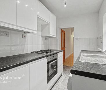 2 bedroom terraced house to rent - Photo 6