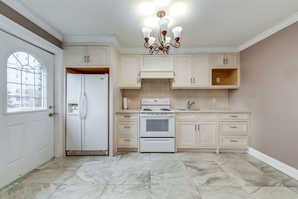 For Lease - 3564 Eglinton Avenue Unit# 2nd Fl., Toronto, Ontario - Photo 1