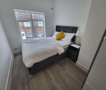 Tavistock Street, LU1 - Photo 2