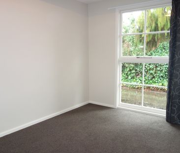 Two-Bedroom Unit Close to the City - Edgeware - Photo 5