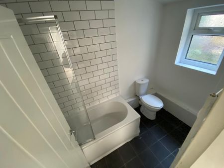 3 bedroom property to rent - Photo 3