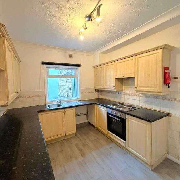 Berkley Road, Gravesend, DA12 - Photo 1