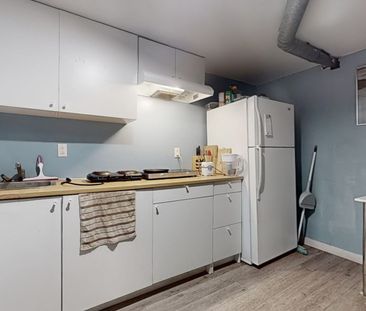 For Lease - 174 Caribou Road Unit# Bsmt, Toronto, Ontario - Photo 5