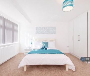 1 bedroom in a house share to rent - Photo 6