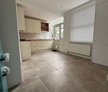2 Bed Maisonette, Theodore Road, SE13 - Photo 5