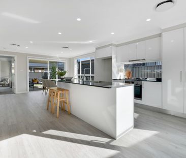 Stylish and Low Maintenance - Photo 6