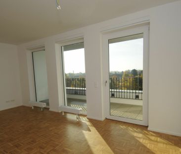 LANGENHAGEN | renovierte 2-Zimmer-Wohnung mit großer Loggia und geh... - Photo 2