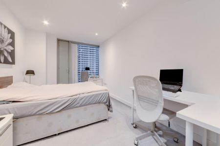3 bedroom flat to rent - Photo 4