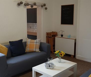 Christina Terrace, Bristol - Photo 2