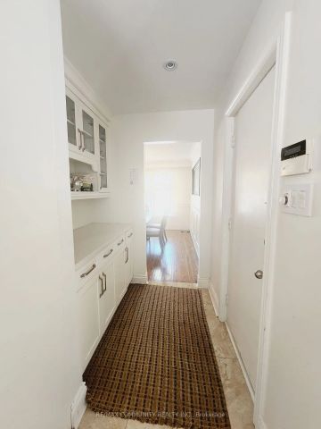 Detached Home For Lease | E9237552 - Photo 4