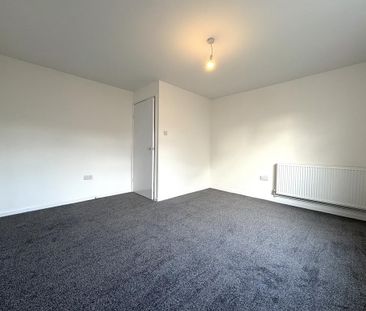 3 bedroom end of terrace house to rent - Photo 3