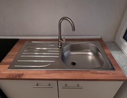 2 Zimmer Wohnung im Zentrum vom Stuttgart-Zuffenhausen - Foto 1