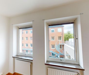 Sparregatan 10 - Foto 3