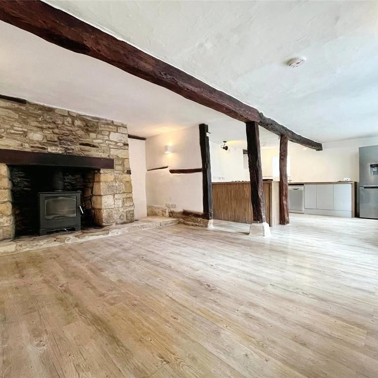 2 bedroom end of terrace house to rent - Photo 1