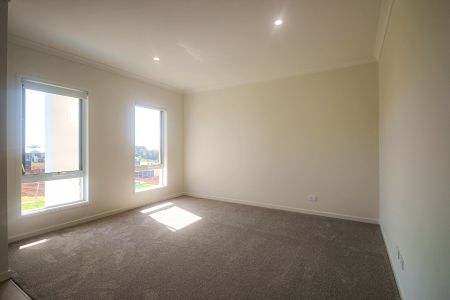 DREAM FAMILY HOME - Photo 3
