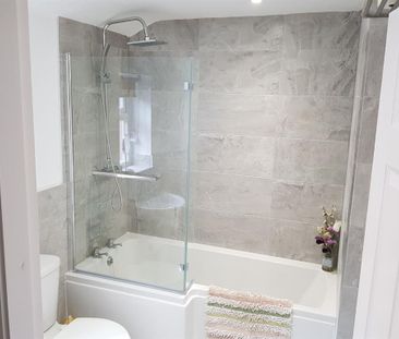3 bedroom private hall to rent - Photo 5