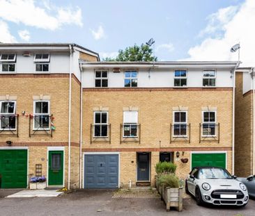 4 bedroom terraced house to rent - Photo 4