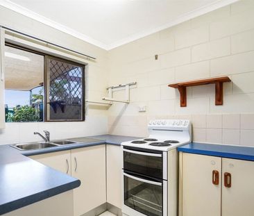 Freshly Renovated Unit in Woree - Photo 1