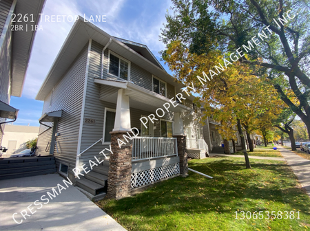 2 Bedroom 1 Bath UPPER LEVEL Condo - Photo 2