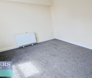 1 bedroom Flat To Let - Photo 3
