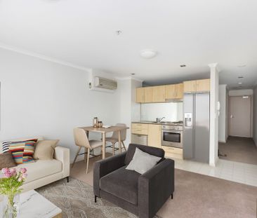 Linea Apartments&comma; Footsteps to Train&comma; Cafes & Fitness - Photo 2