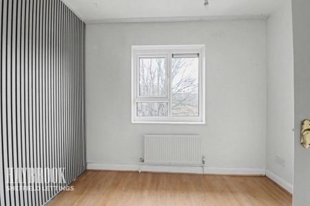 2 bedroom end of terrace house to rent - Photo 5