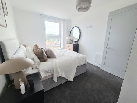 Cow Green, Halifax - Photo 3