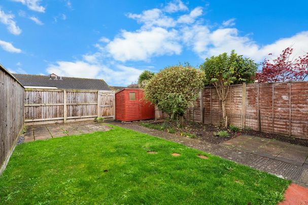 2 bedroom bungalow to rent - Photo 1