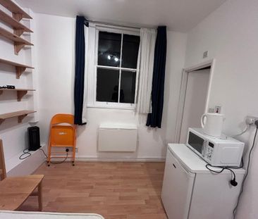 Studio Flat, London, SW1V - Photo 6