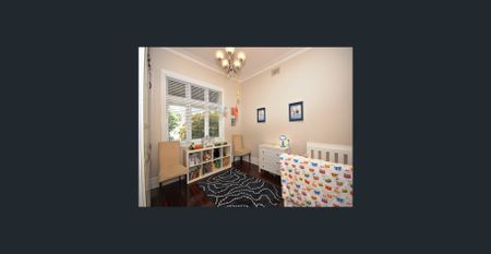 Character Home - Photo 4