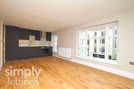 2 bedroom maisonette to rent - Photo 2