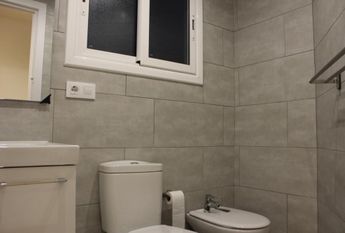 Large room in Roger de Flor street