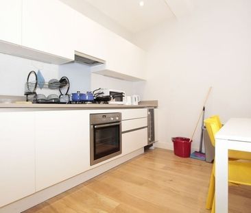 Room in a Shared Flat, Holloway Road, N7 - Photo 4