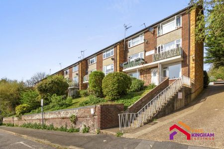 2 bedroom maisonette to rent - Photo 4