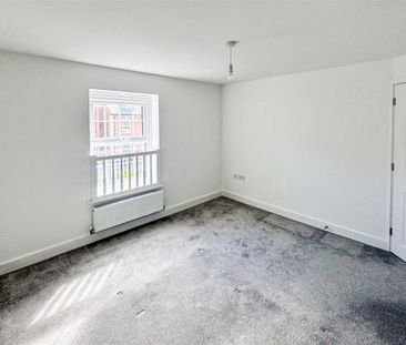 2 bed Coachhouse To Let - Photo 4