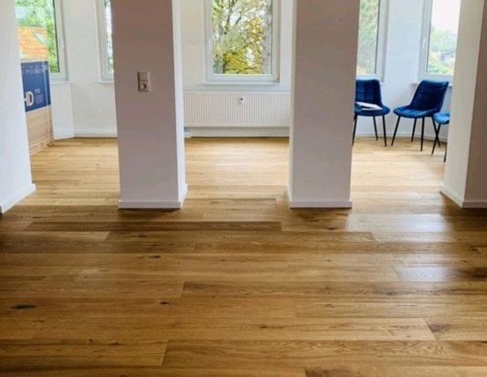 Exklusive 5-Raum-Wohnung in ruhiger aber zentraler Lage ! - Foto 1