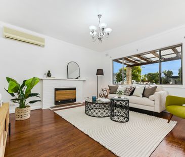 28 Leigh Street, Huntingdale VIC 3166 - House For Rent | Domain - Photo 1