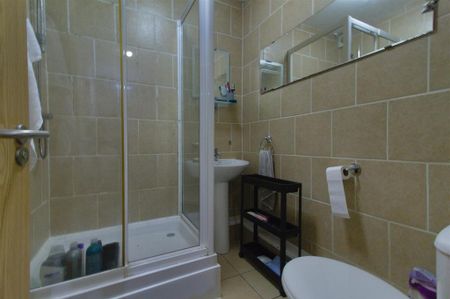 6 bedroom maisonette to rent - Photo 2