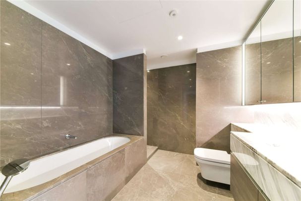 An exceptional three bedroom apartment in this brand new development, One Thames City. - Photo 1