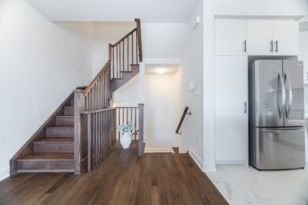 For Lease - 1302 Muller Lane, Oakville, Ontario - Photo 2