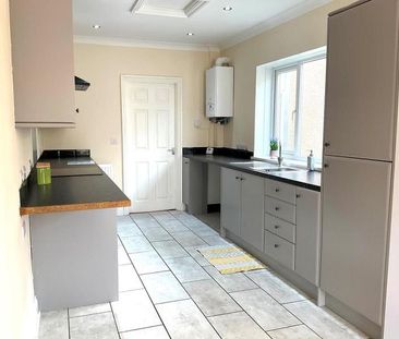 3 bedroom terraced house to rent - Photo 6