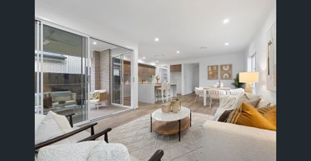 Brand New Executive Home - Photo 2